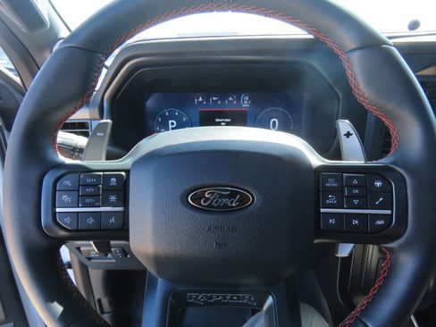 Used 2025 Ford F150 Raptor AWD/4WD image 27