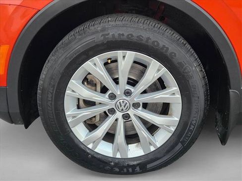 Used 2018 Volkswagen Tiguan SE image 22