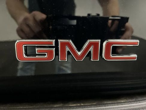 New 2026 GMC Yukon XL Denali w/ Sun & Power Step Package AWD/4WD image 32
