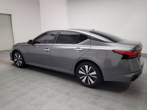Used 2022 Nissan Altima 2.5 SV FWD image 3