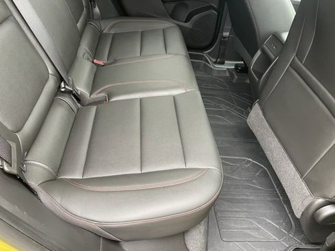 Used 2024 Chevrolet Trax RS w/ Sunroof Package image 8