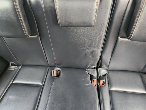 Used 2017 Toyota Highlander XLE image 30