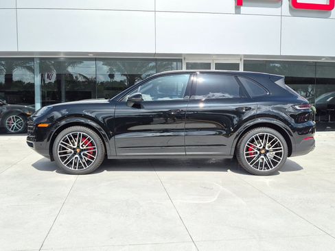 New 2026 Porsche Cayenne S AWD/4WD image 2