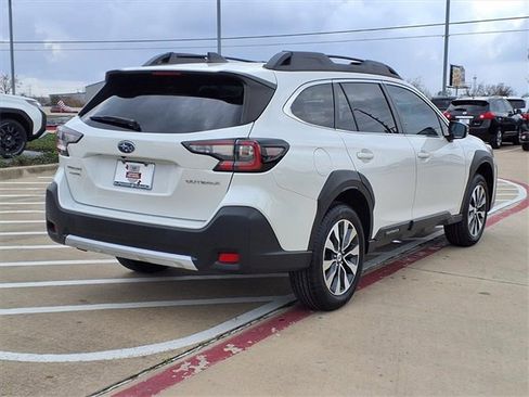 Used 2023 Subaru Outback Limited image 4