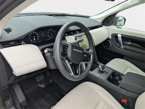 Used 2024 Land Rover Discovery Sport S image 18
