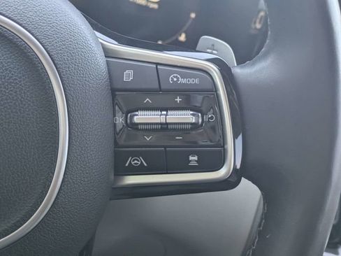 Used 2023 Kia Sorento SX image 28