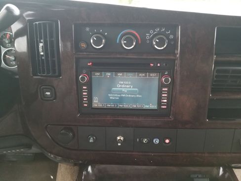 Used 2012 GMC Savana 1500 1500 image 19