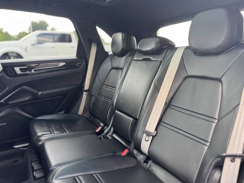 Used 2020 Porsche Cayenne AWD/4WD image 27