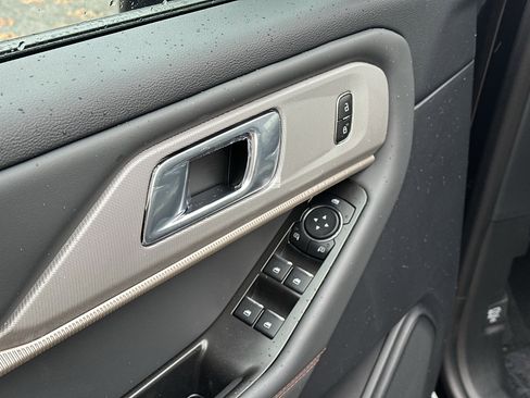 New 2026 Ford Explorer Active image 21