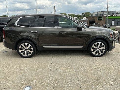 Used 2022 Kia Telluride S AWD/4WD image 7