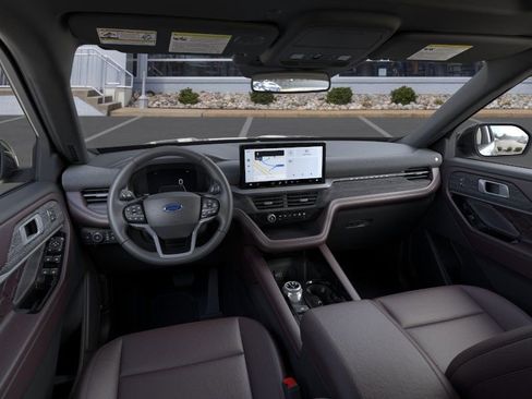 New 2026 Ford Explorer Platinum AWD/4WD image 9