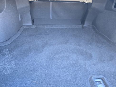 Used 2021 Toyota Avalon Limited image 16