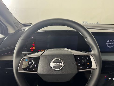 Used 2025 Nissan Murano SL AWD/4WD image 13