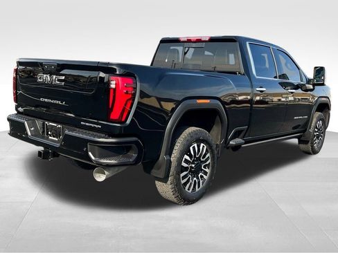 Used 2025 GMC Sierra 3500 Denali Ultimate image 11