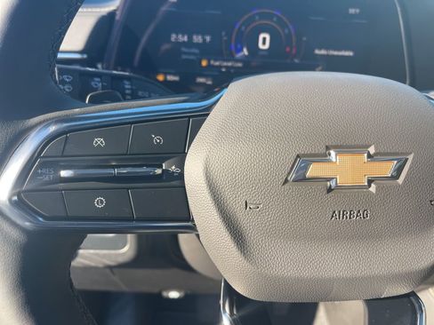 New 2026 Chevrolet Suburban Premier image 21