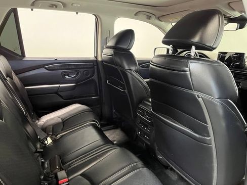 Used 2023 Honda Pilot Elite image 15