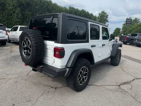 Used 2026 Jeep Wrangler Unlimited Rubicon AWD/4WD image 8