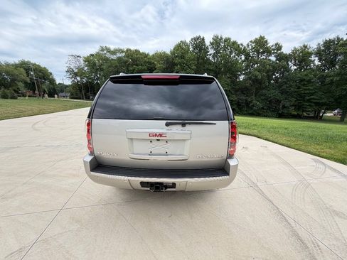 Used 2007 GMC Yukon Denali AWD/4WD image 7