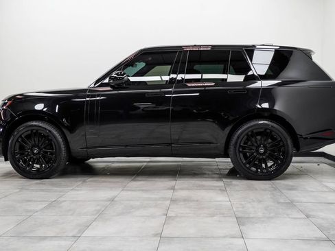Used 2024 Land Rover Range Rover SE AWD/4WD image 8