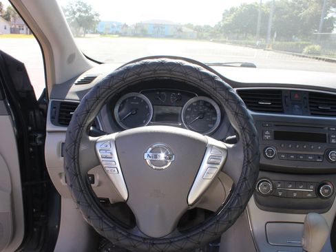 Used 2013 Nissan Sentra FE+ SV FWD image 13