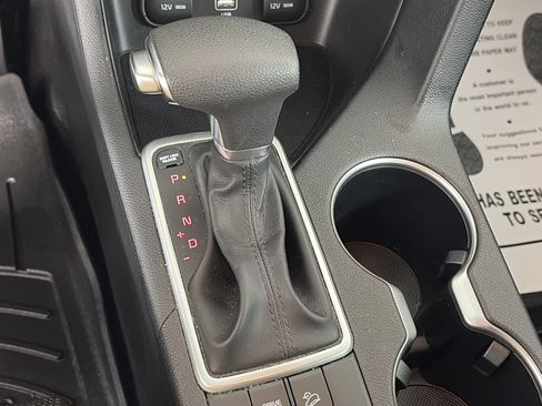 Used 2020 Kia Sportage LX image 23