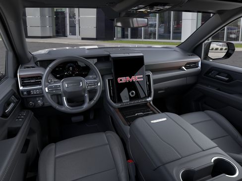 New 2026 GMC Yukon Denali RWD image 15