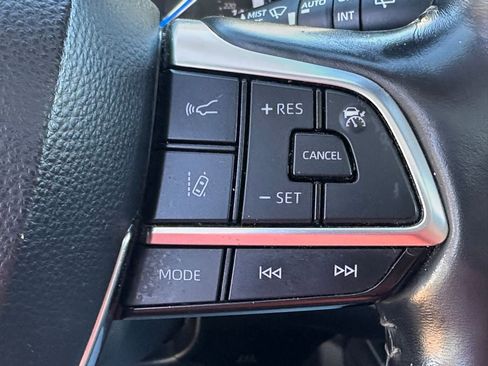 Used 2021 Toyota Highlander Platinum image 34