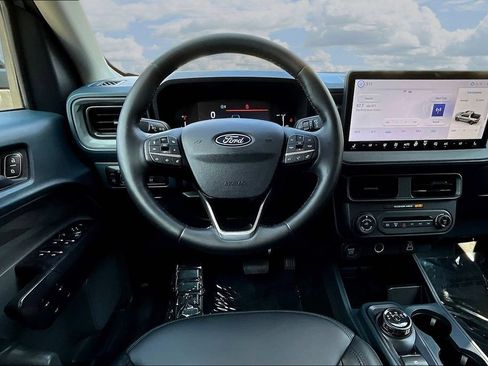 Certified 2026 Ford Maverick Lariat w/ Black Appearance Package AWD/4WD image 11
