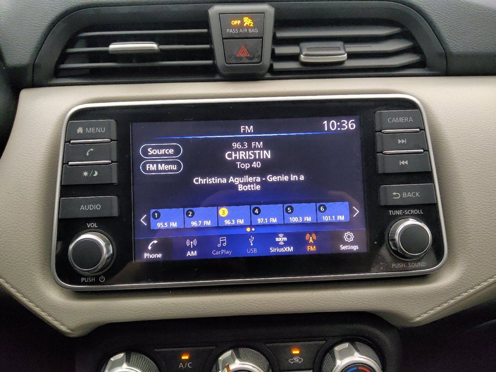 Used 2021 Nissan Versa SV FWD image 25