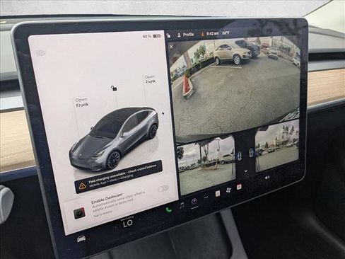 Used 2022 Tesla Model Y Long Range image 11