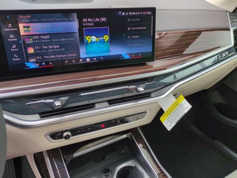 Used 2026 BMW X7 xDrive40i AWD/4WD image 30