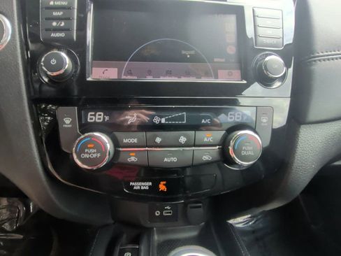 Used 2020 Nissan Rogue SL AWD/4WD image 20