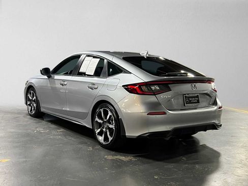 Used 2025 Honda Civic Sport Touring image 5