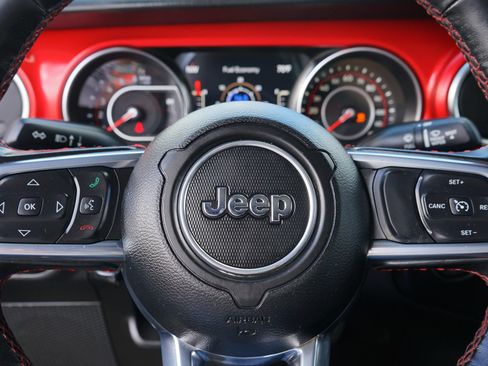 Used 2022 Jeep Gladiator Rubicon w/ LED Lighting Group AWD/4WD image 24