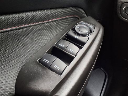 Used 2021 Chevrolet TrailBlazer RS w/ Convenience Package image 9