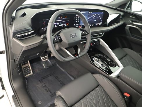 New 2025 Audi SQ5 Premium Plus image 15