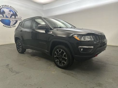 Used 2019 Jeep Compass Trailhawk AWD/4WD image 11