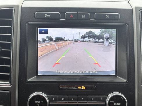Used 2020 Ford Expedition XLT RWD image 11