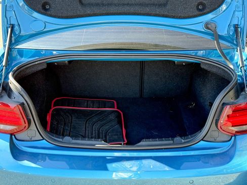 Used 2018 BMW M2 image 26