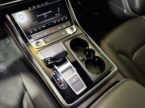 Used 2021 Audi Q8 Premium Plus image 15