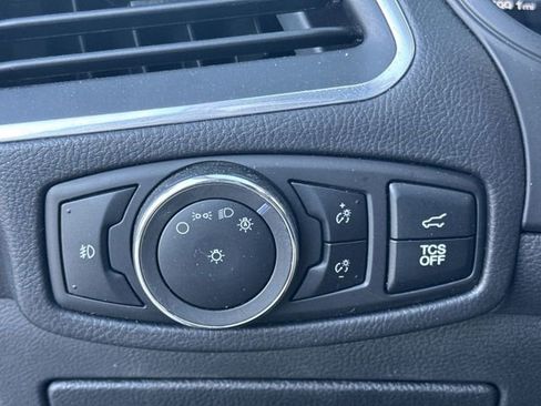 Used 2024 Ford Edge Titanium AWD/4WD image 19