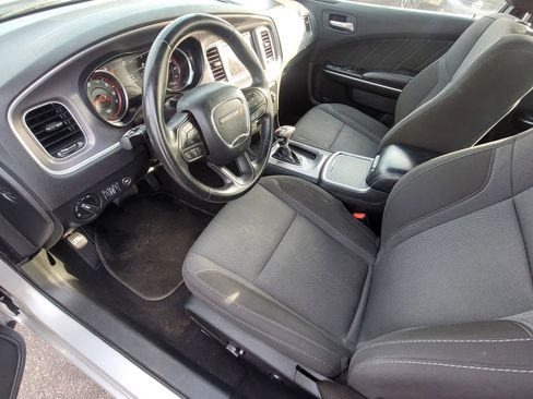 Used 2022 Dodge Charger SXT RWD image 10