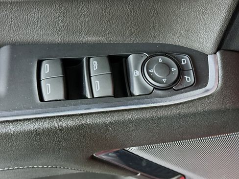 Used 2023 Chevrolet Silverado 1500 LT AWD/4WD image 15