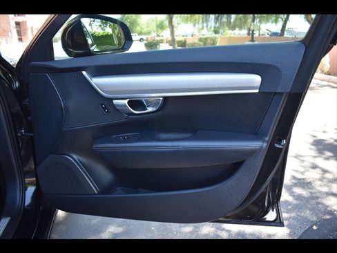 Used 2017 Volvo S90 T5 Momentum w/ Vision Package FWD image 34