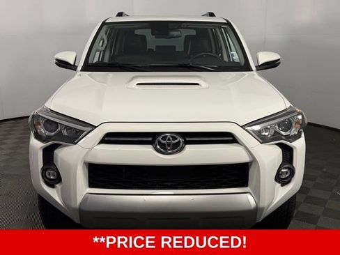 Used 2024 Toyota 4Runner TRD Off-Road Premium image 2