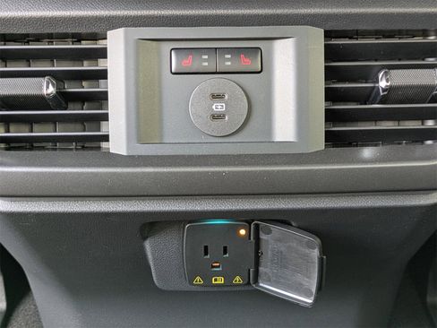 New 2025 Ford F150 Lariat w/ Equipment Group 502A High image 23