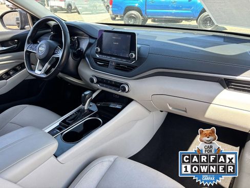 Certified 2022 Nissan Altima 2.5 SV w/ SV Premium Package FWD image 13