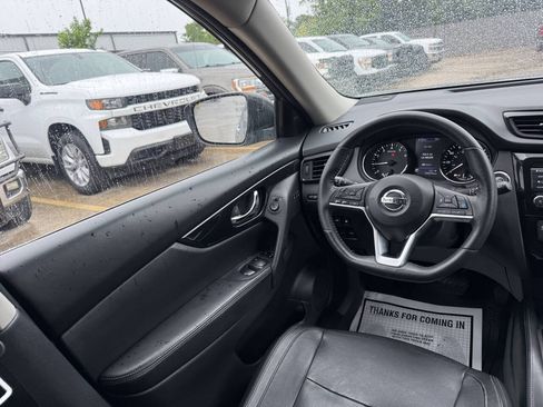 Used 2019 Nissan Rogue SL FWD image 19