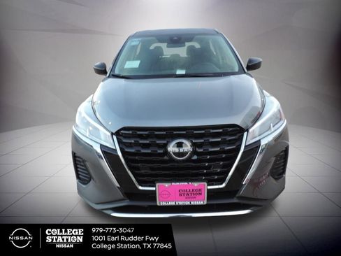 New 2025 Nissan Kicks Play S w/ Interior Electronics Package image 9