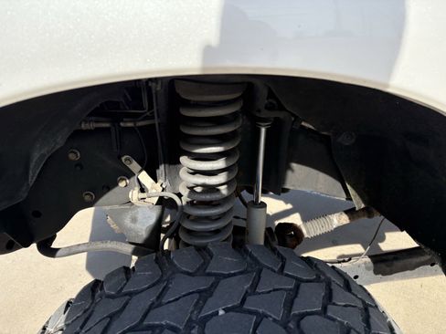 Used 2014 Ford F250 Platinum w/ FX4 Off-Road Package image 12